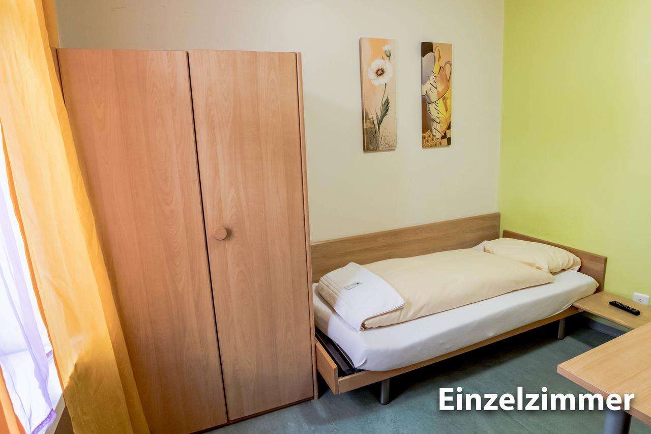 Hotel & Backpackers Zak Schaffhausen Exterior foto